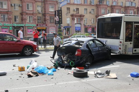 Запорізький суд дав умовний термін водієві, що сп’яну розбив 7 авто