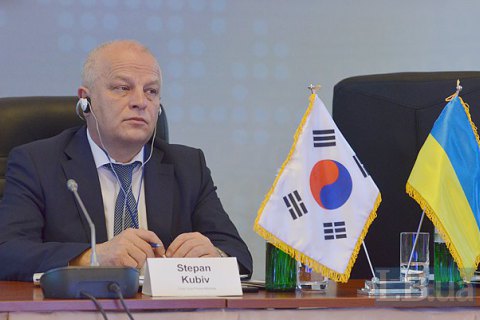 Кабмин определил перспективные сферы для сотрудничества с Кореей