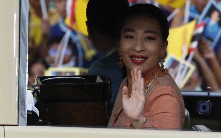 Тайську принцесу лікують від важкої інфекції