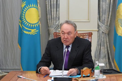 Путин обсудил с Назарбаевым ситуацию в Украине