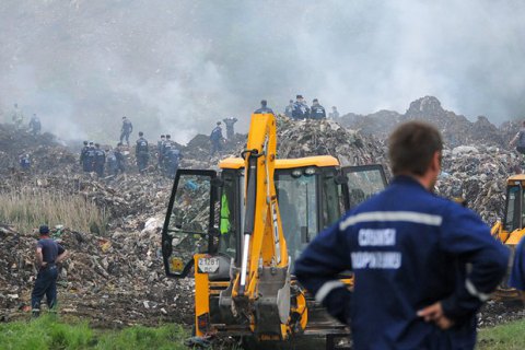 СБУ возбудила дело по факту пожара на свалке возле Львова