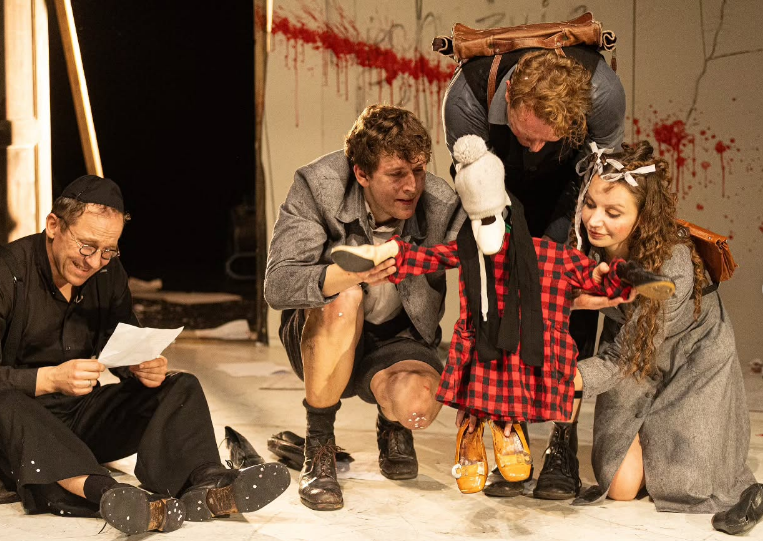 Вистава “Наш клас” 