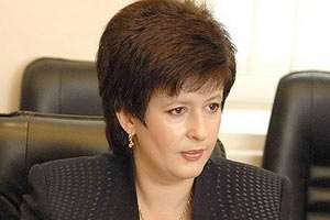 Лутковська просить Януковича ветувати закон про біометричні паспорти