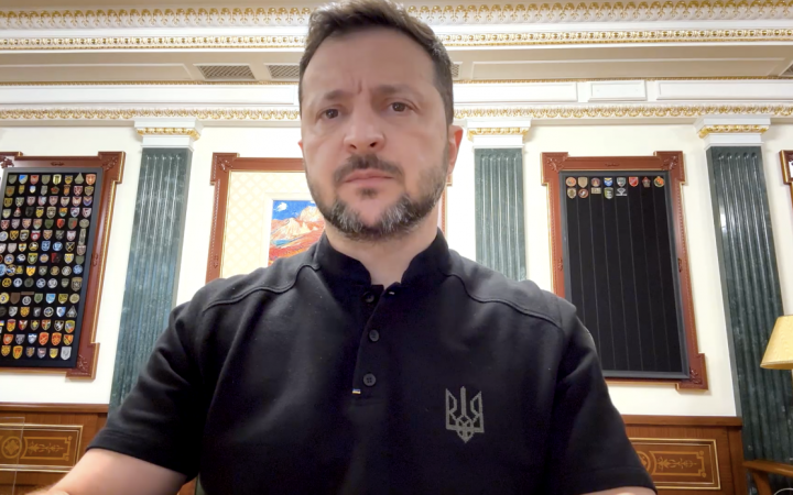 Зеленський: російські штурмові дії тривають, і наші сили продовжують усю необхідну бойову активність 