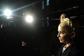 Тимошенко вышла из ГПУ после 11-часового допроса
