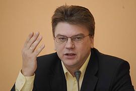 Продление срока пребывания ЧФ РФ - серьезная политическая ошибка Украины, - Жданов