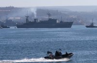Чотири російські кораблі чергують у Чорному морі 