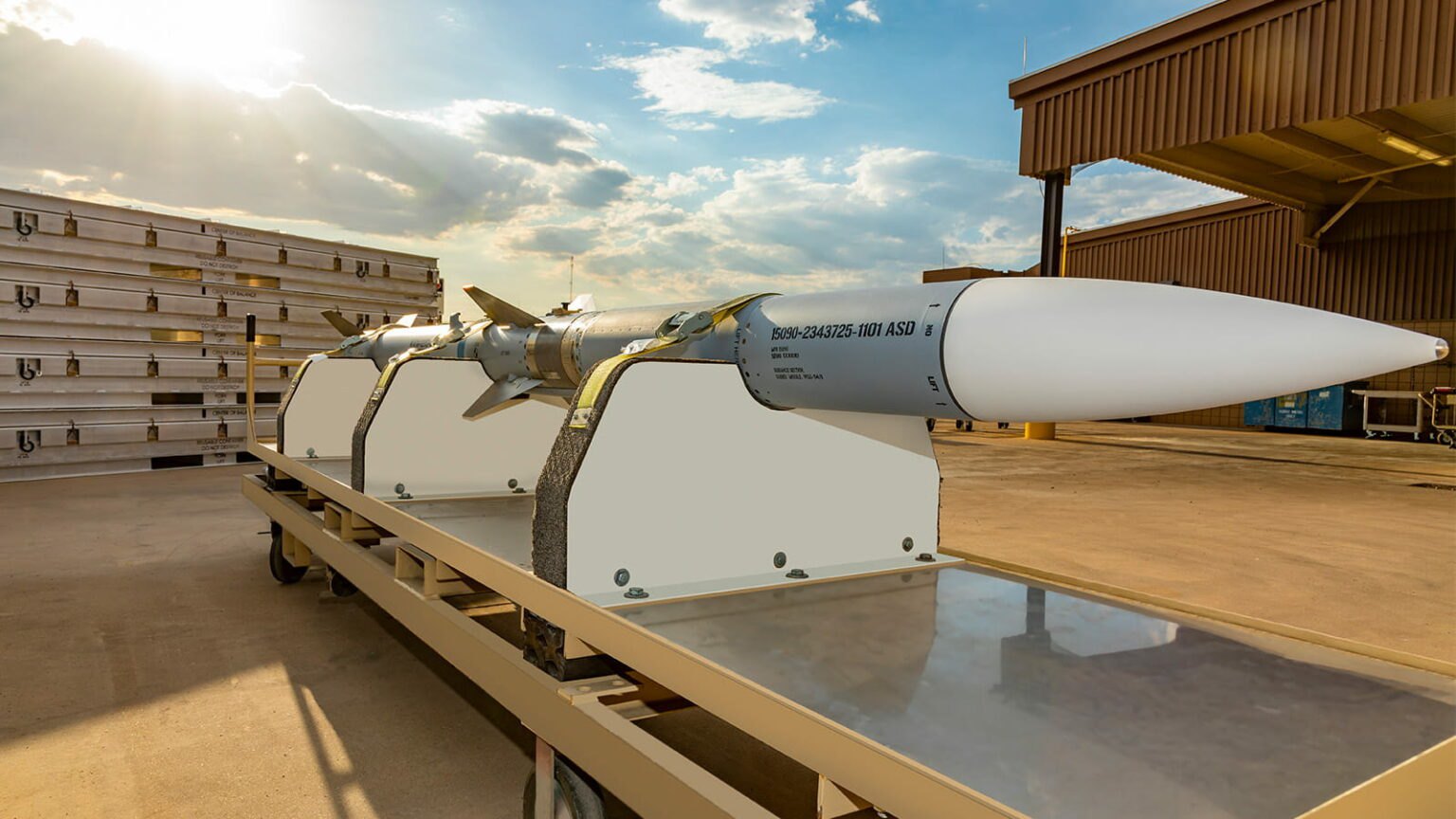 <i>AIM-120 D-3</i>: останній варіант випробуваної ракети <i>AMRAAM</i>.