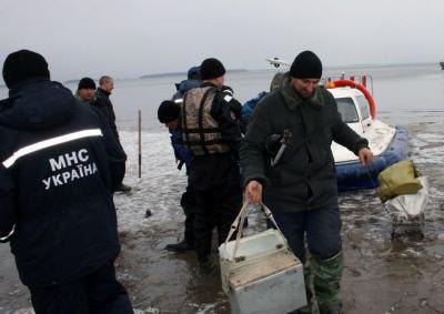 В Полтавской области около 150 рыбаков оказались на оторвавшейся льдине