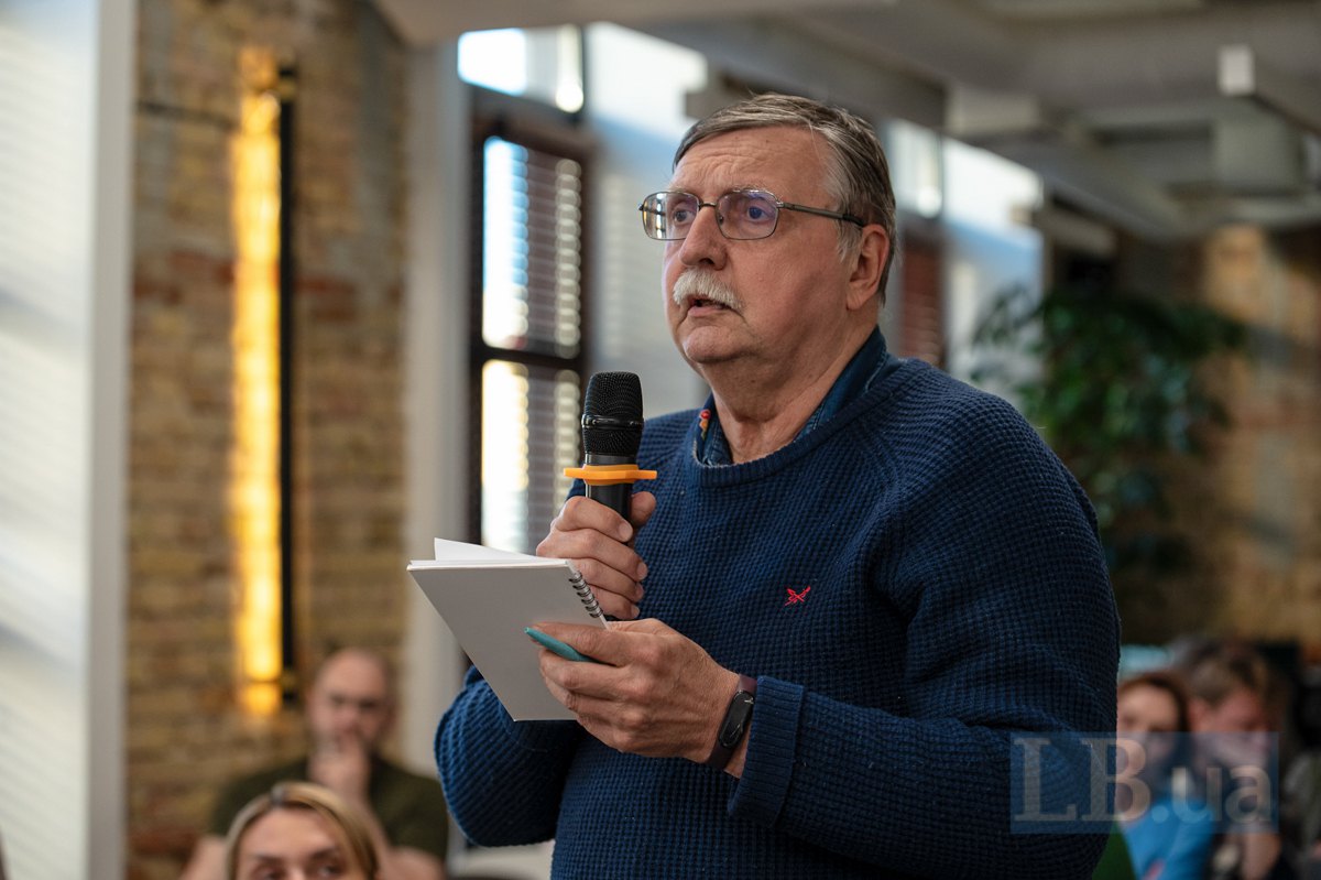 Ігор Бураковський, Інститут економічних досліджень та політичних консультацій