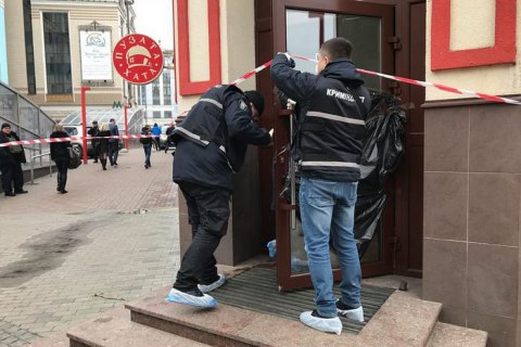 У ресторані біля Контрактової площі вчинив самогубство чоловік (оновлено)
