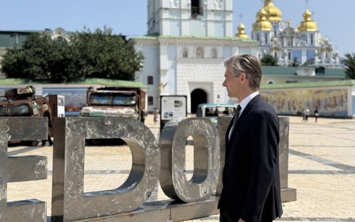 ​Глава МЗС Литви про поїздку в Україну: Наш поїзд мав пройти крізь шквал ракет та дронів