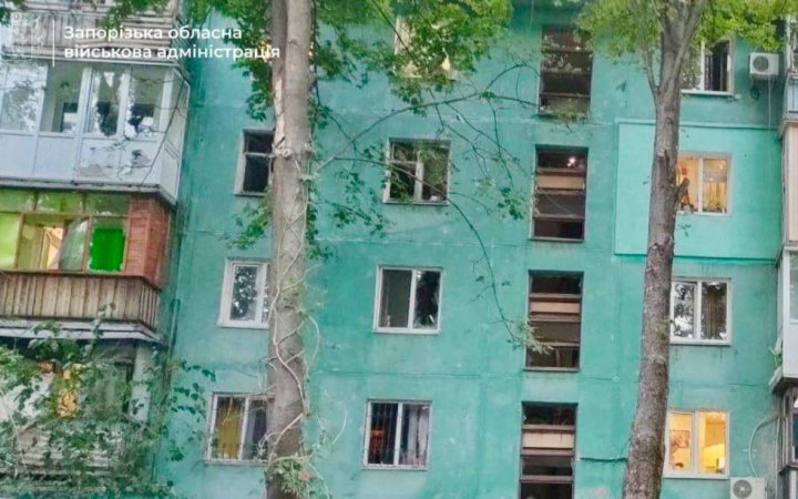 Внаслідок російської атаки по Запоріжжю у двох будинках вибиті вікна