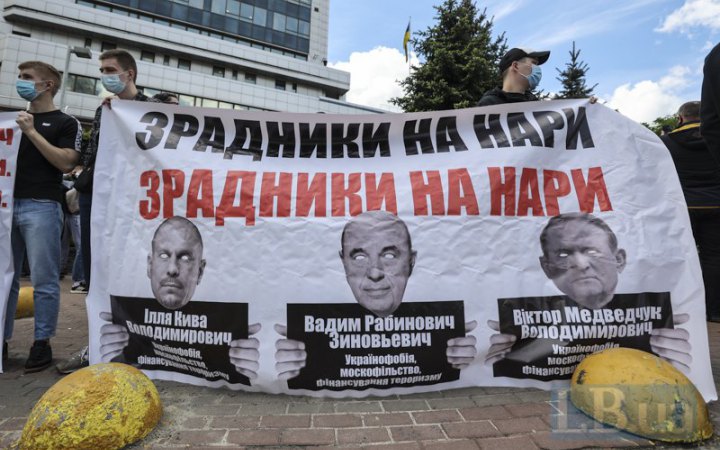 "Медведчук - це просто великий прищ на тілі України". Питання-відповідь з Олегом Покальчуком