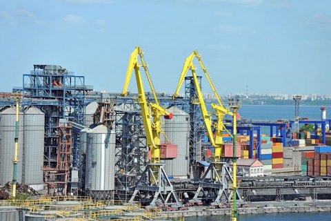 Четыре украинских порта ограничили работу из-за дождя