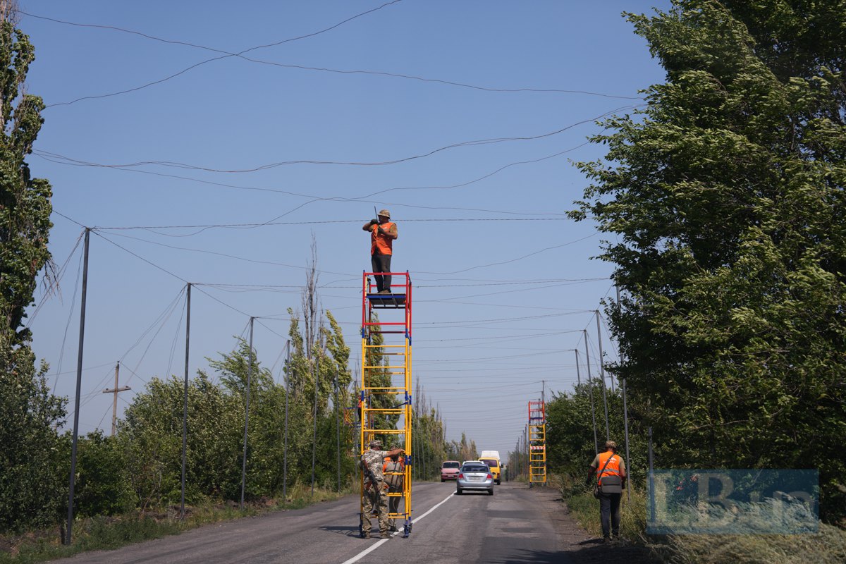 Сітки встановлюють на трасі Краматорськ — Олександрівка — Добропілля