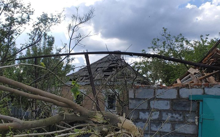 Унаслідок агресії РФ на Дніпропетровщині пошкоджені будинки, ЛЕП та газогін