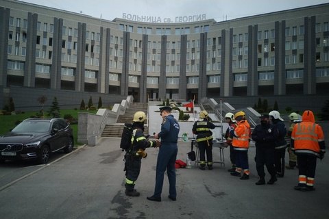 ​Пять больных коронавирусом на ИВЛ погибли из-за пожара в больнице Санкт-Петербурга