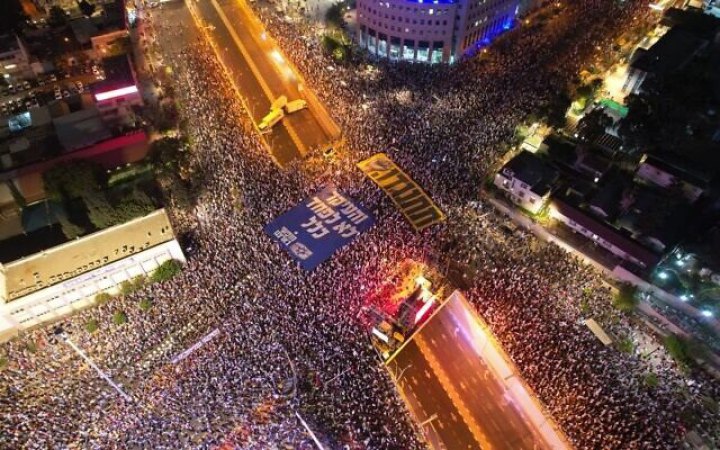 У Тель-Авіві відбулися масові протести через судову реформу