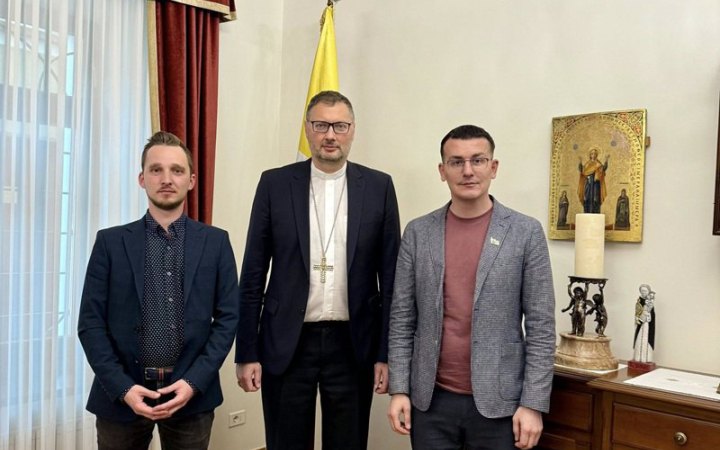 Ватикану передали список українських журналістів, яких незаконно утримує Росія