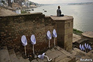 Итоги переписи в Индии: с мобильными, но без туалетов