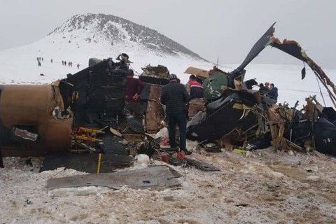 В Турции разбился военный вертолет, 11 погибших