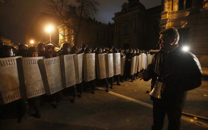 Корені нашої сили – на Майдані, де українська свобода поєдналася з гідністю, - Порошенко