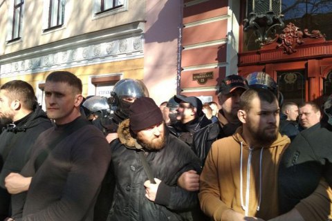 В Одессе перед собранием ОПЗЖ произошли потасовки