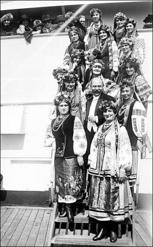 Український Національний Хор під час однієї з морських подорожей. Фото із сайту Бібліотеки конгресу США