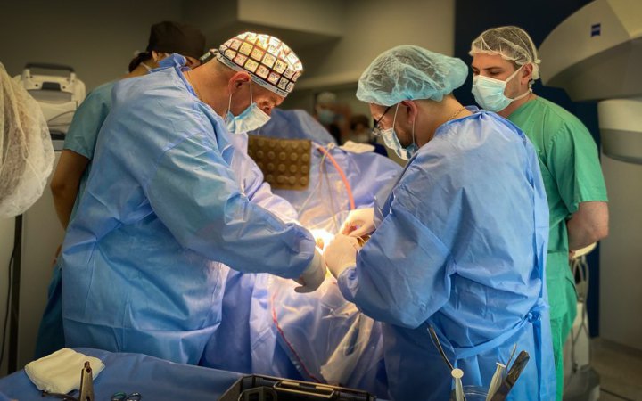 НСЗУ збільшує фінансування лікарень на лікування бойових травм