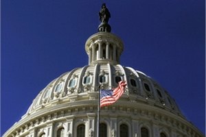 Конгресс США одобрил санкции против россиян