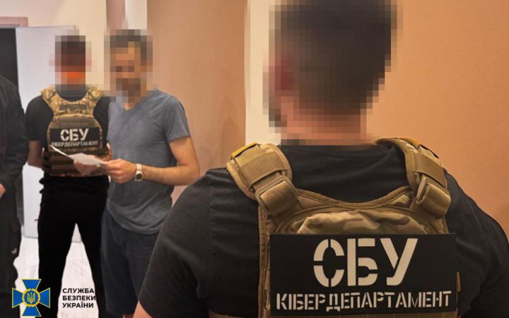 У Києві викрили розробника масштабного транснаціонального хакерського форуму з понад 50 тисячами користувачів