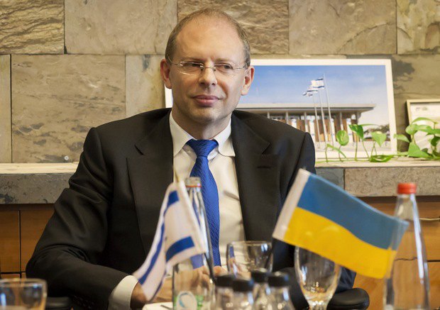 Почетный консул Государства Израиль в Западном регионе Украины Олег Вишняков