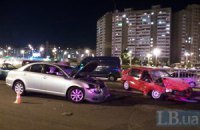 ДТП в Киеве: пьяный водитель на Opel протаранил Toyota