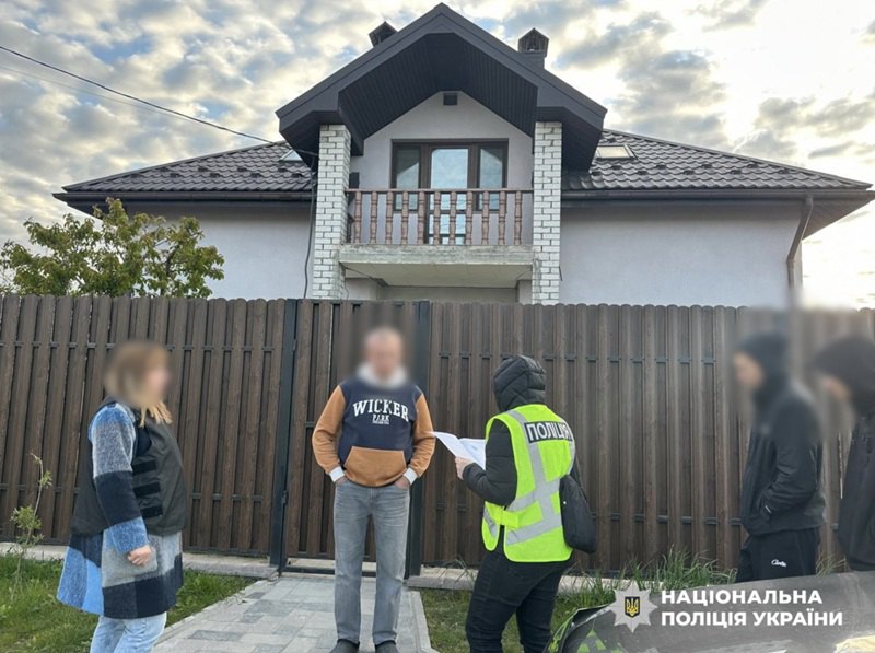 обшуки у посадовців ТЦК