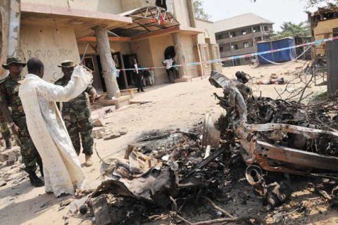 В результате взрывов в Нигерии погибли 56 человек