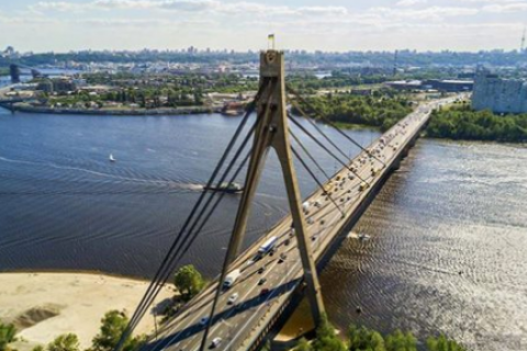 У Києві на місяць обмежать рух транспорту на Північному мосту