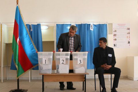 На внеочередных выборах в Азербайджане победил действующий президент