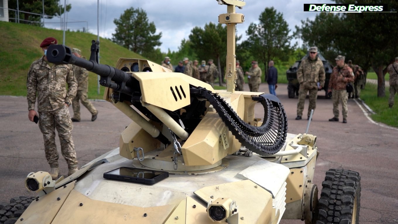 Український НРК Ironclad від Roboneers з бойовим модулем близько 2000 кг
