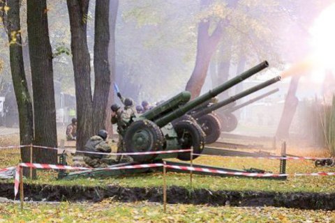 Киевлян предупредили об артиллерийском салюте во время репетиций парада