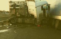 У Миколаївській області зіткнулися дві вантажівки, один водій загинув