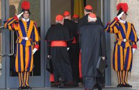 Кардиналы готовы выбрать нового Папу, - Ватикан 