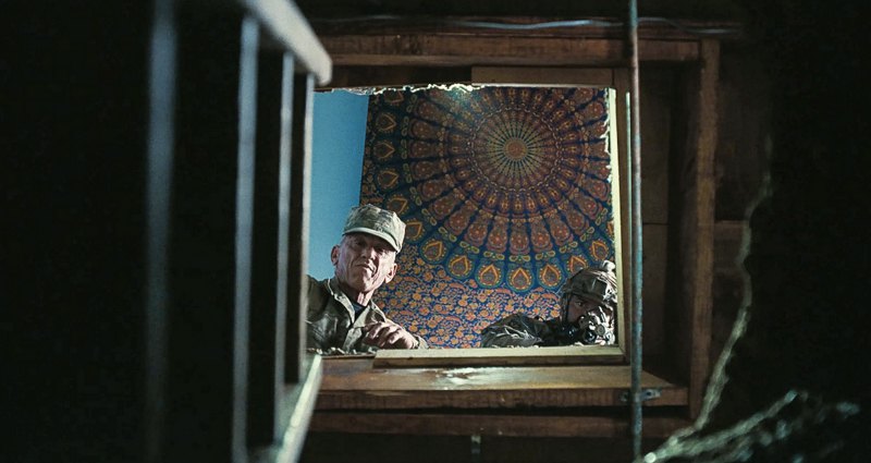 Кадр з фільму 'Одна битва за іншою'.