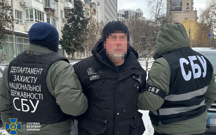 Правоохоронці затримали ще 4 продавців «трофейної» зброї в Україні