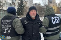 Правоохоронці затримали ще 4 продавців «трофейної» зброї в Україні