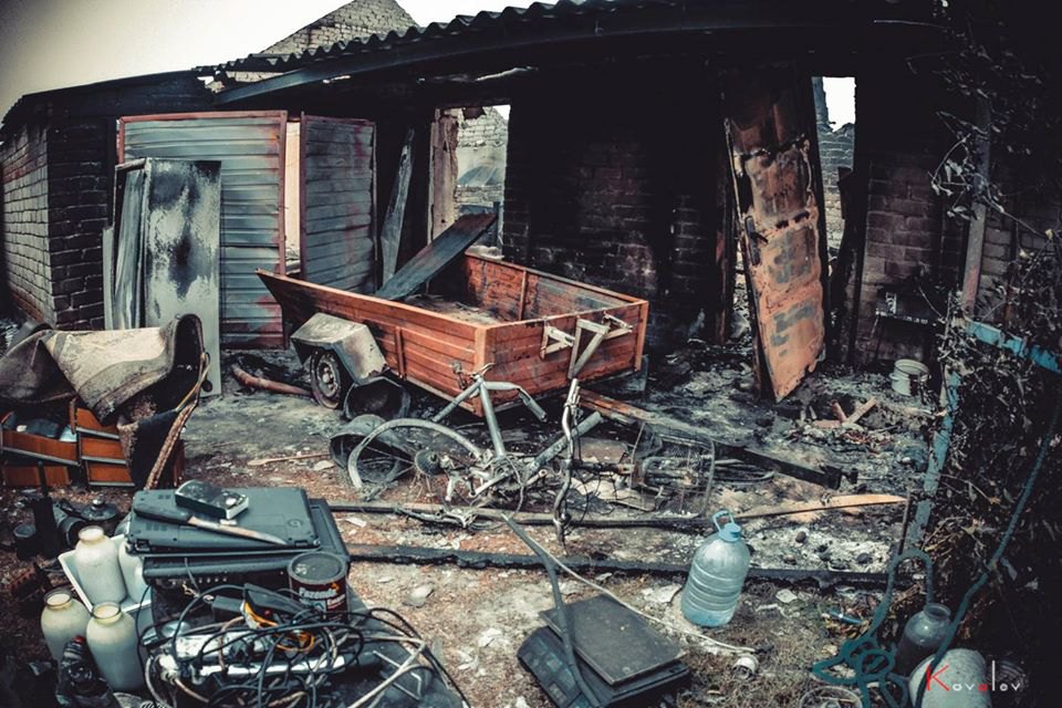 Наслідки пожежі в с Смолянинове, Луганська область
