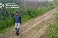 Ухилянт хотів дістатися Словаччини на моноколесі