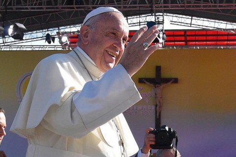 "Я прошу Всевишнього, щоб зброя змовкла", - Папа Франциск