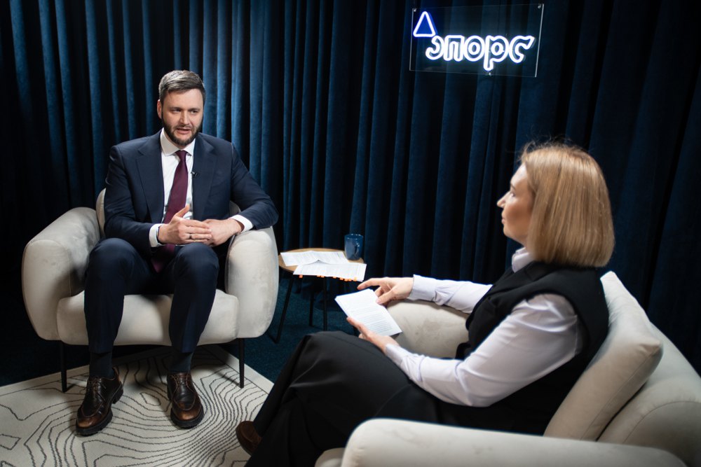 Віктор Павлущик і Ольга Айвазовська