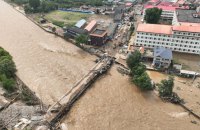 Щонайменше 30 людей загинули на околицях Пекіна після сильних злив